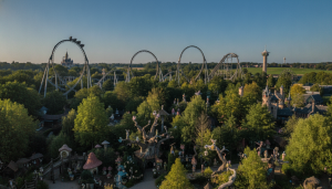 découvrez les meilleurs parcs d'attractions aux pays-bas, dont efteling, pour des aventures magiques en famille. idéal pour petits et grands, vivez des moments inoubliables dans des destinations adaptées à tous.